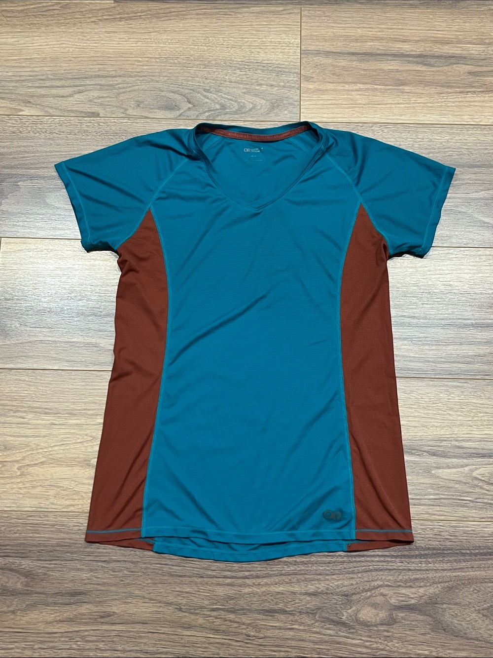 Outdoor Research Women’s Echo Short Sleeve Tee in Teal/Rust Brown Size Medium